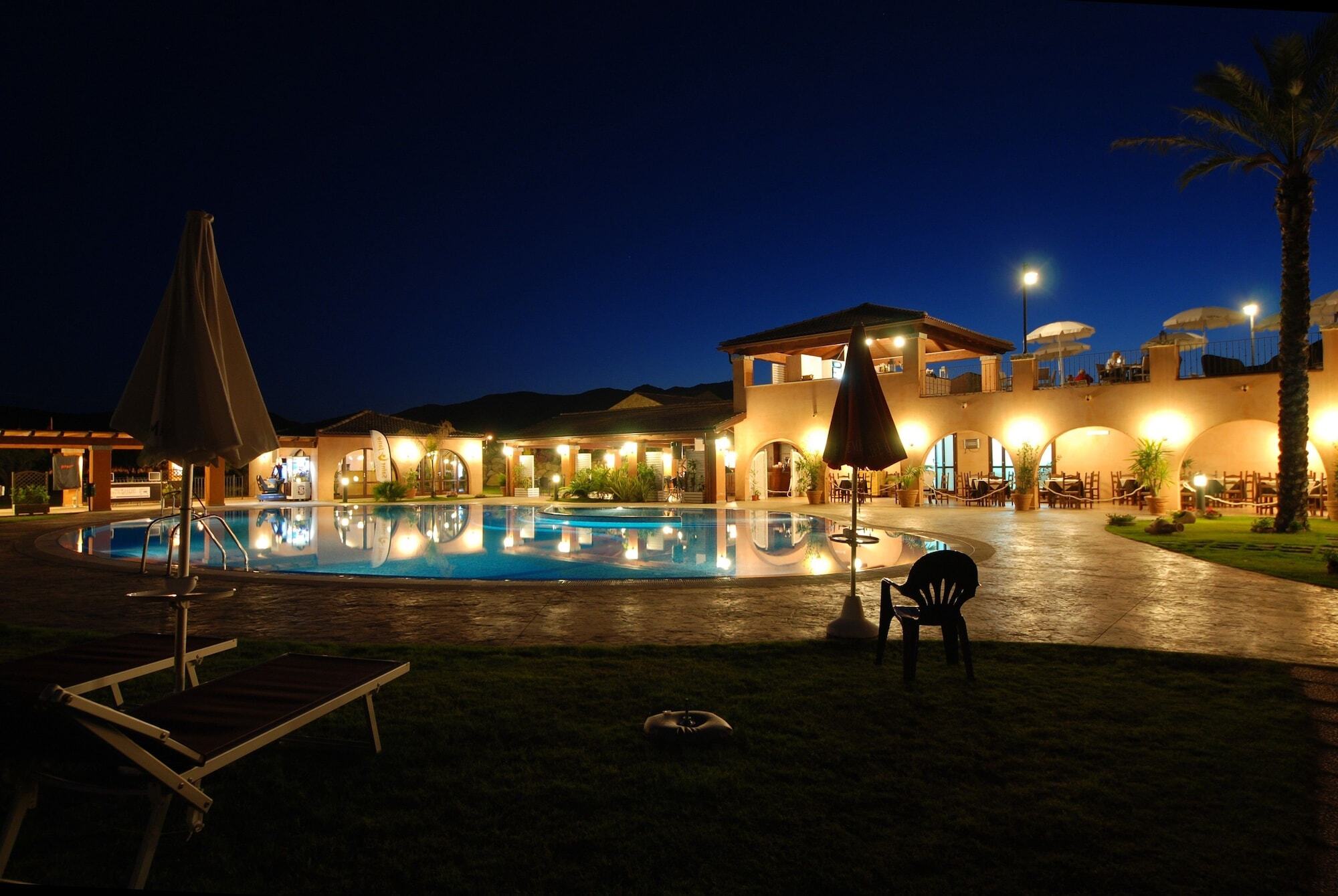 Alma Resort Castiadas Zewnętrze zdjęcie